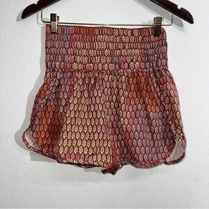 Women’s Short Shorts Medium High Waist‎ Lined Pocket Smocked Logo Print